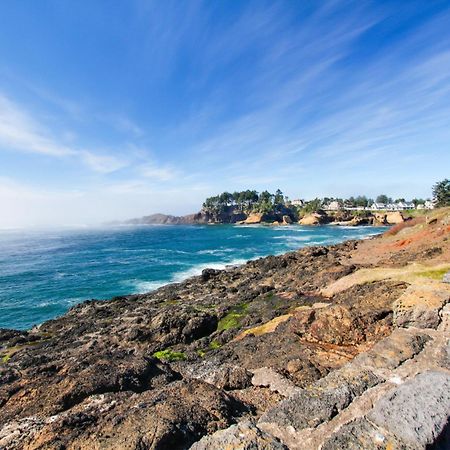 Captain'S Quarters And Cabins Depoe Bay Oda fotoğraf